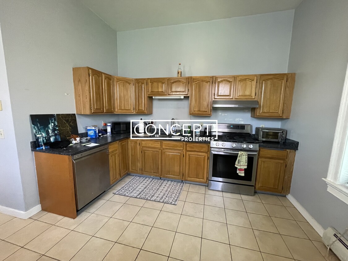 Photo - 8 Centre St. Unit 1TS