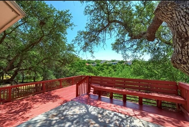 Foto del edificio - 9909 Pickfair Dr