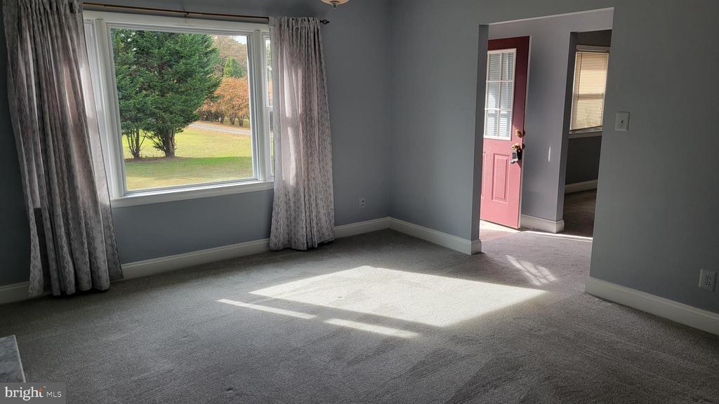 Foto principal - 29620 Whalen Rd