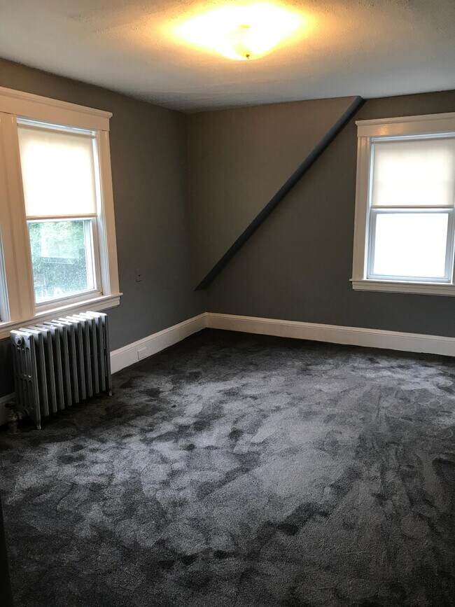 450 Main St Unit 2, Weymouth, MA 02190 Apartments 450 Main St