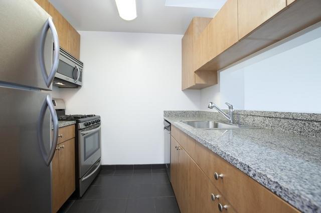 Foto principal - 0 bedroom in Long Island City NY 11109