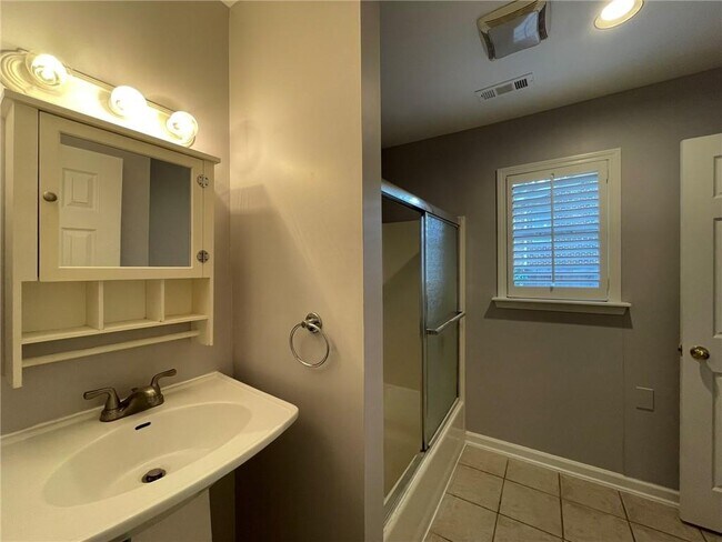 Foto del edificio - 1583 Piedmont Ave NE