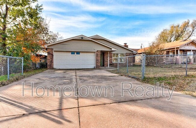 Building Photo - 605 W Clarke St