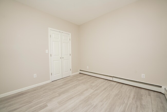 Foto del edificio - 104 Cambridge Ave