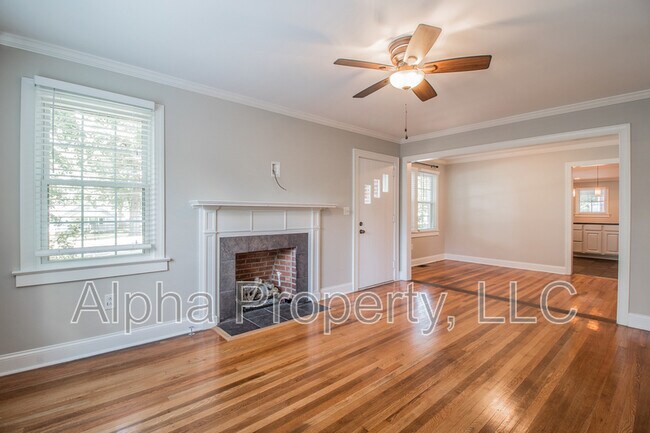 Foto del edificio - 8 Crescent Ridge Dr