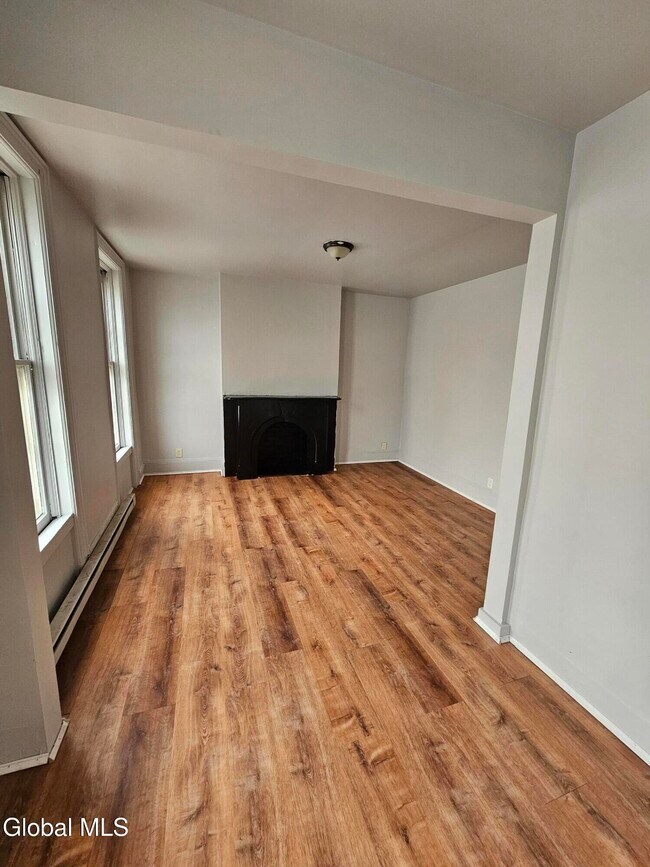 Foto del edificio - 119 Grand St