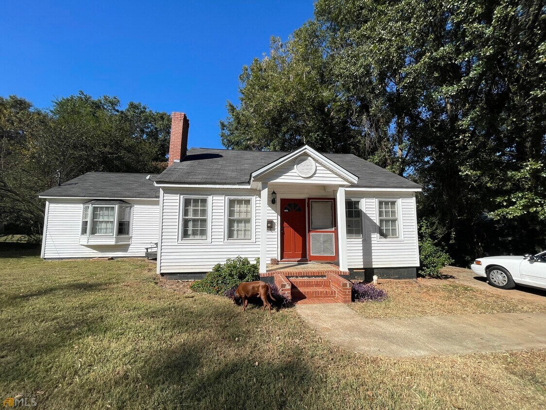 350 West Ave, Jackson, GA 30233 House Rental in Jackson, GA
