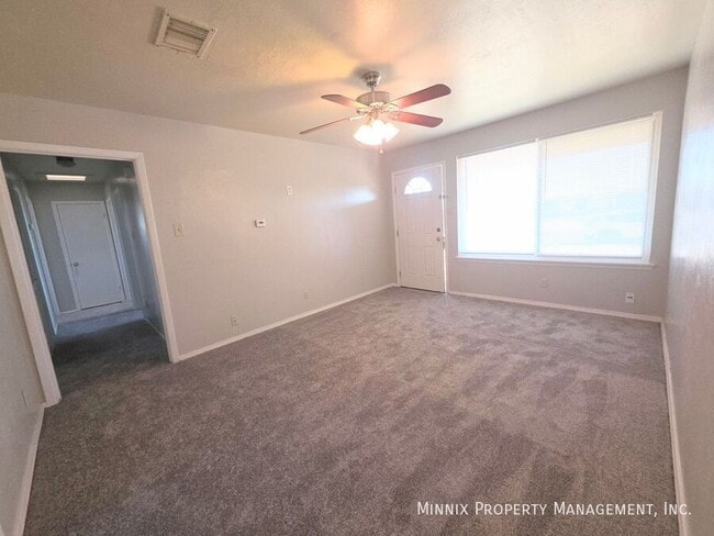 Building Photo - 4610 Storey Ave