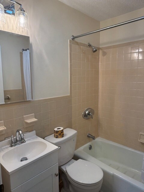 Baño - 127 New Britain Ave