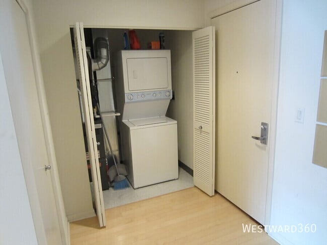 Foto del edificio - 225 S Sangamon St