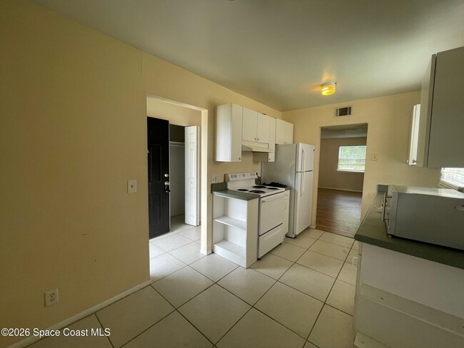 Building Photo - 4150 Barna Ave