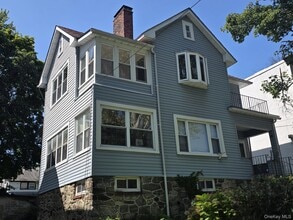 Building Photo - 420 Bedford Ave