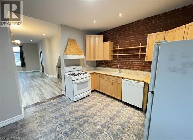 Photo du bâtiment - 126 Park St N