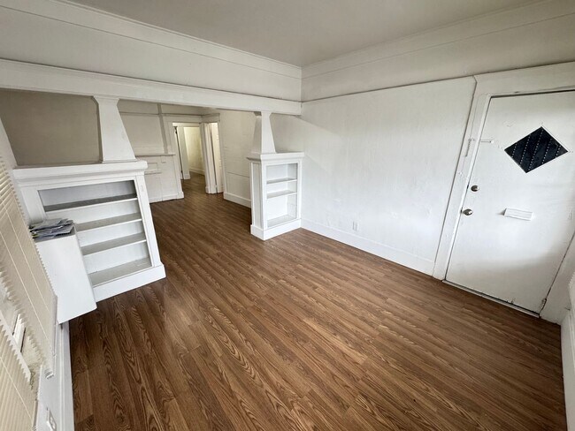Foto del edificio - 458 W Vernon Ave