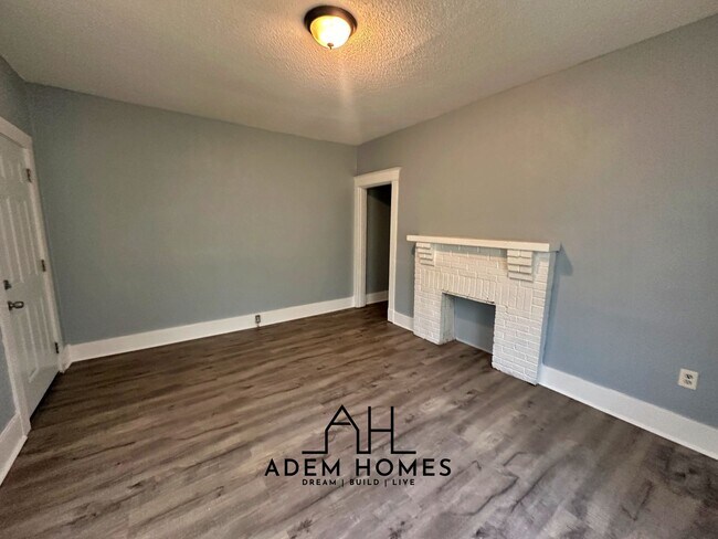 Foto del edificio - Spacious 2 Bedroom Home in a Central Locat...