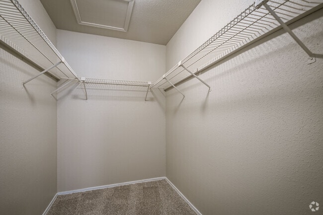 1BR, 1BA - 540SF - Westlake at Summer Cove