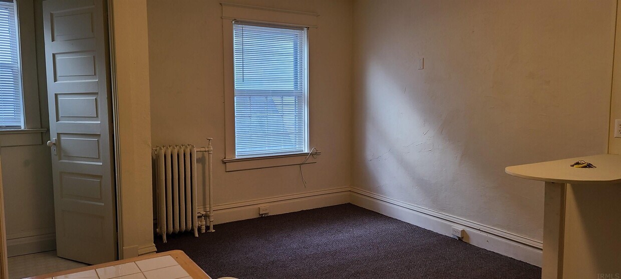 Foto principal - 418 S 5th St
