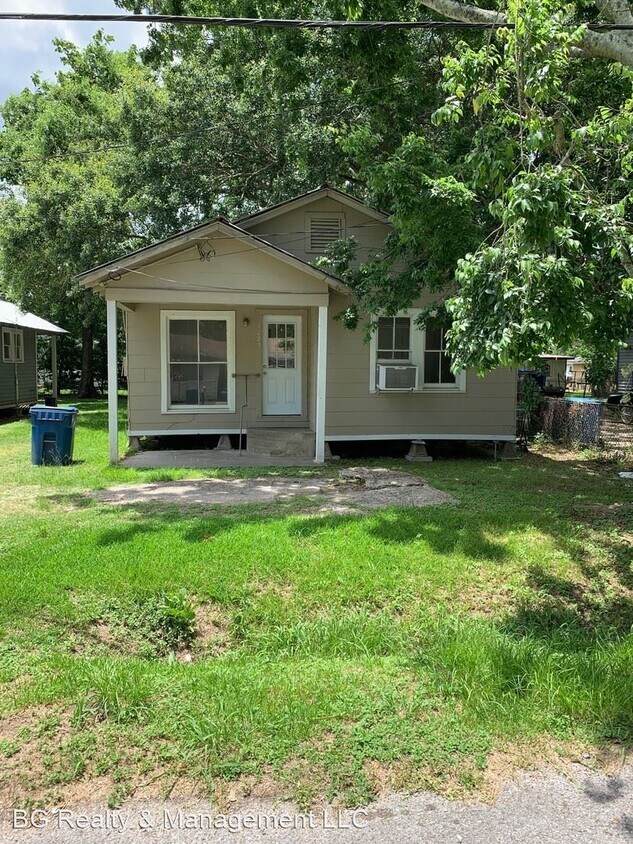 Primary Photo - 2 br, 1 bath House - 1023 N Pierce St