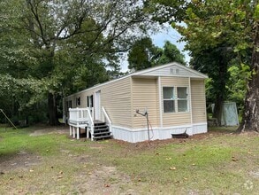 Building Photo - Colony Oaks Homes