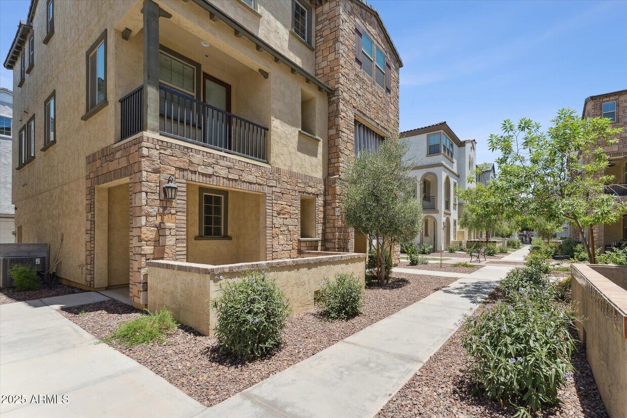 Foto principal - 1731 E Chelsea Ln