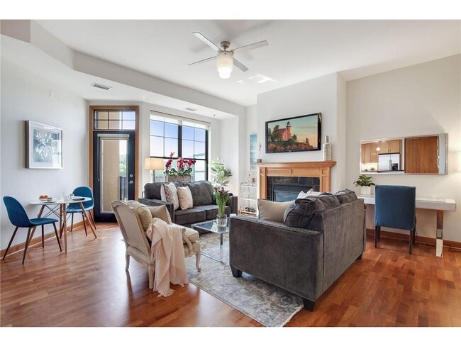 Foto del edificio - 317 Groveland Ave