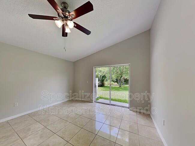 Foto del edificio - 10193 Oak Crest Rd