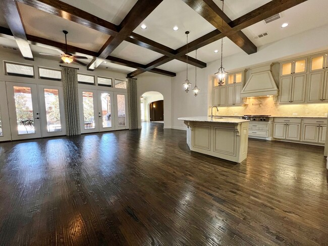 Building Photo - Executive 4/4.5/3 in Frisco Ready For Move...