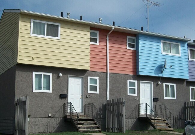 Photo du bâtiment - Dawson Townhomes