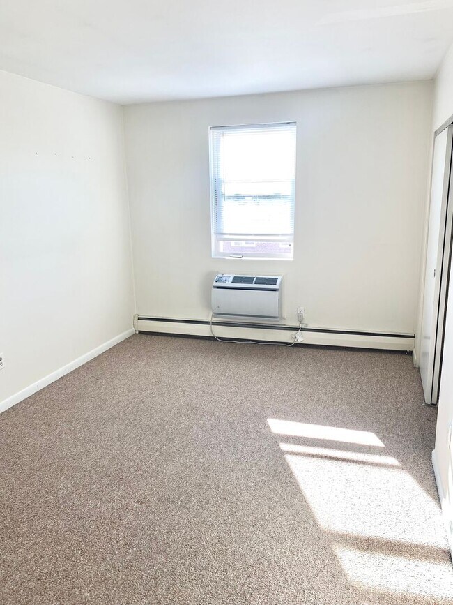 Foto del edificio - 7212 Haverford Ave (LO)