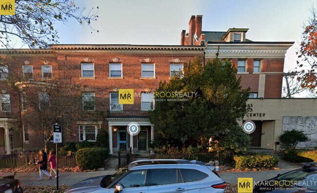 Foto del edificio - 1712 Beacon St