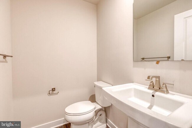 Foto del edificio - 228 S Newkirk St