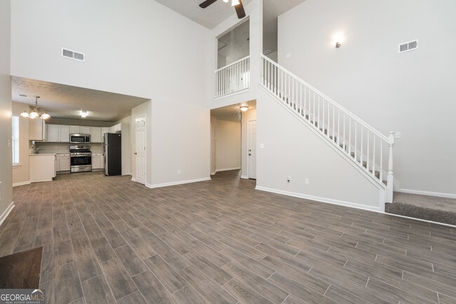 Building Photo - 4547 Carriage Park Dr