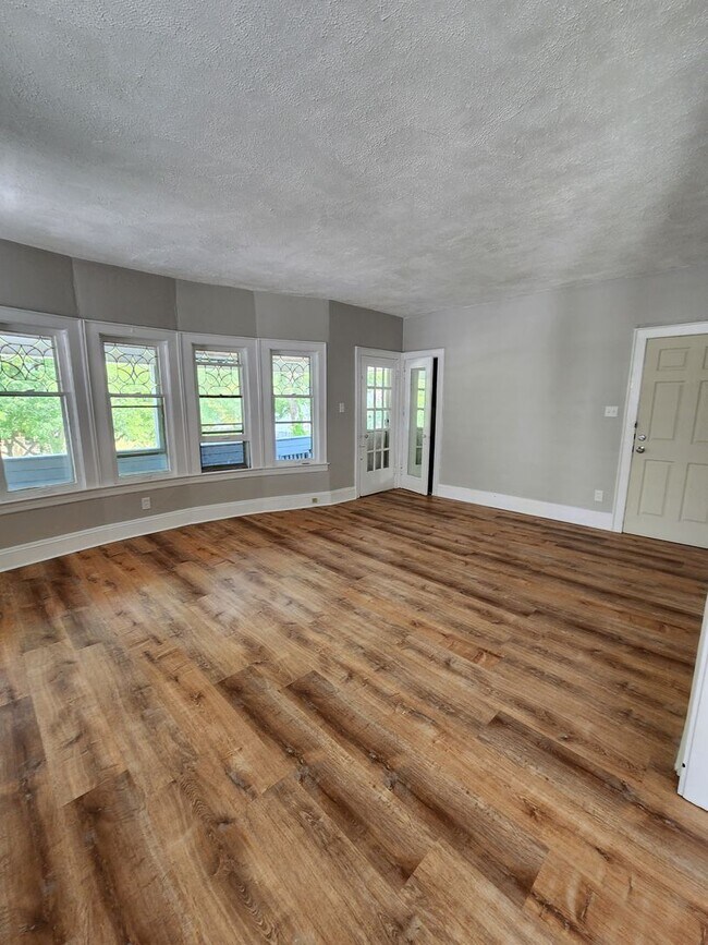 Building Photo - 3634 Hildana Rd