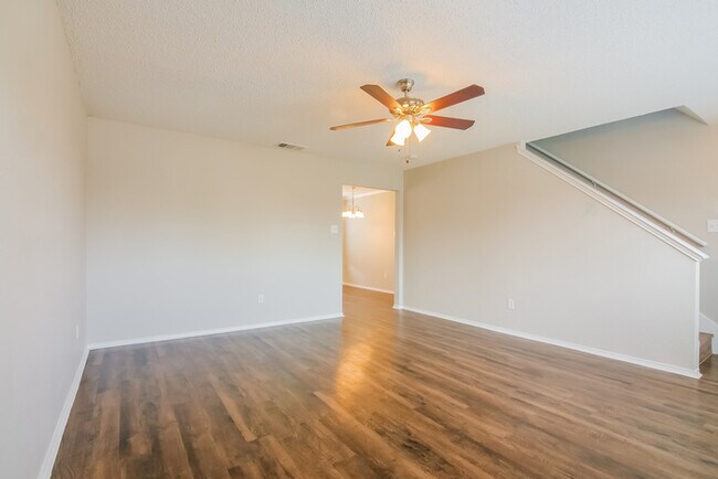 Building Photo - 3125 Autumn Run Dr