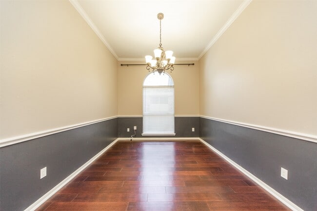 Building Photo - 3114 Glenwood Dr