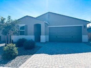 Building Photo - 12647 W Country Club Trail