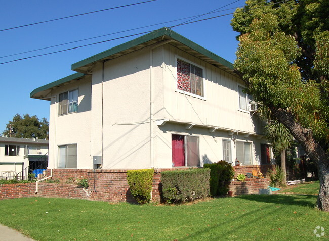 Building Photo - 2141 Fruitdale Ave