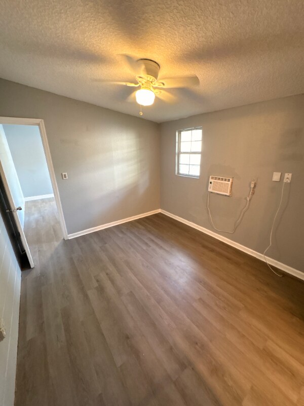 Building Photo - 8142 Eaton Ave