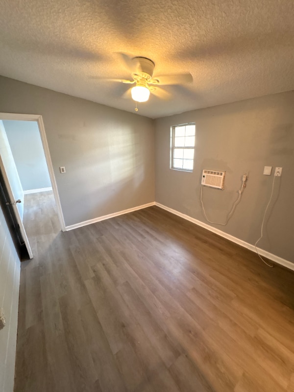 Building Photo - 8142 Eaton Ave