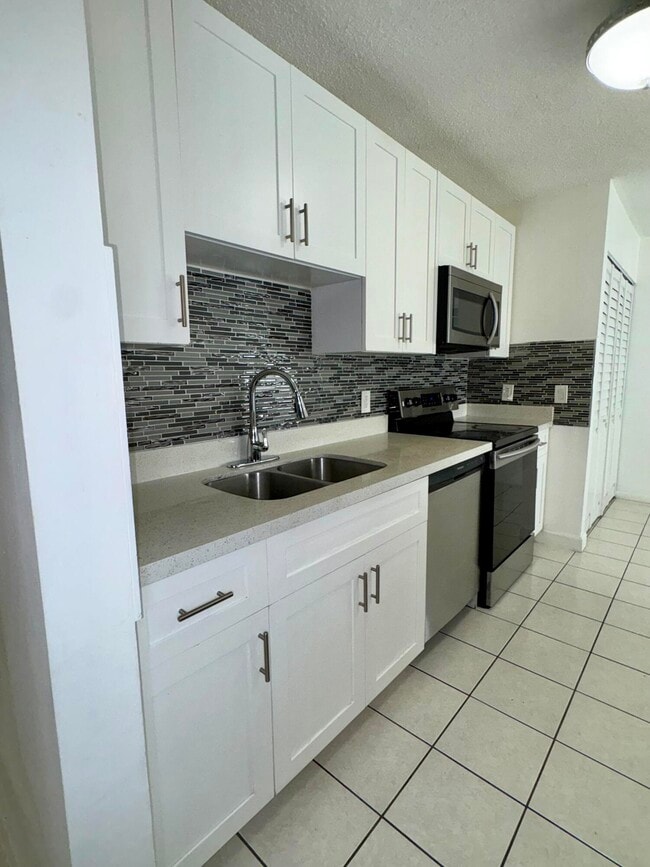 Foto del edificio - 4609 Pruden Blvd