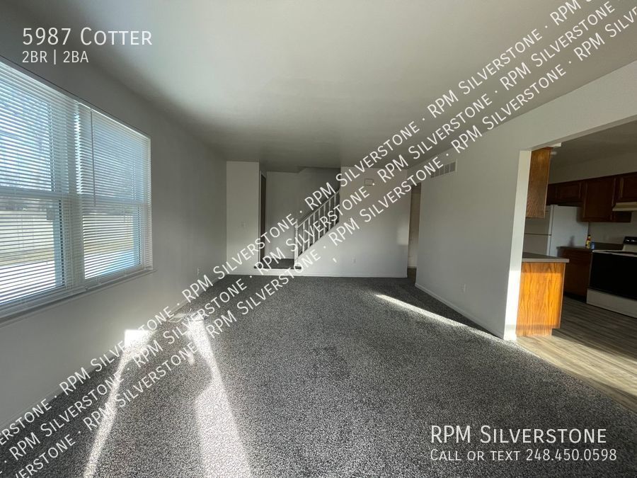 Primary Photo - Spacious 2-bedroom