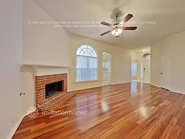 Foto del edificio - 10816 Ambergate Ln