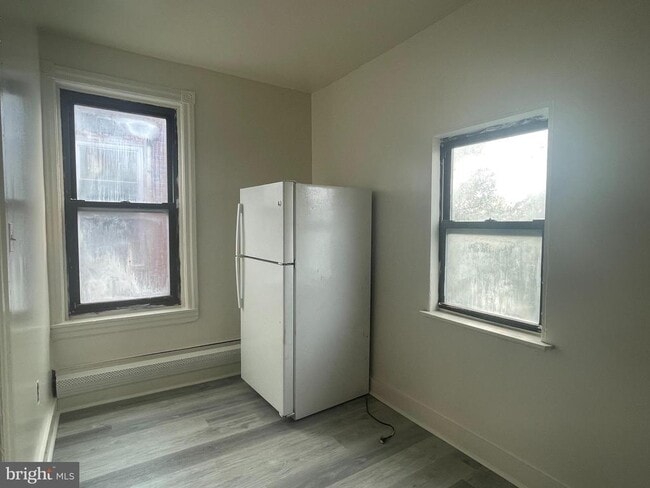 Building Photo - 270 S 52nd St