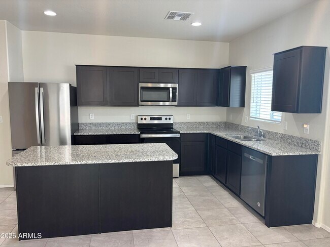 Foto del edificio - 35 N 187th Dr