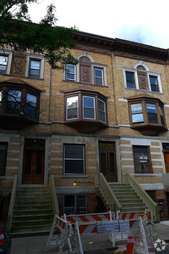 Building Photo - 312 W 138th St