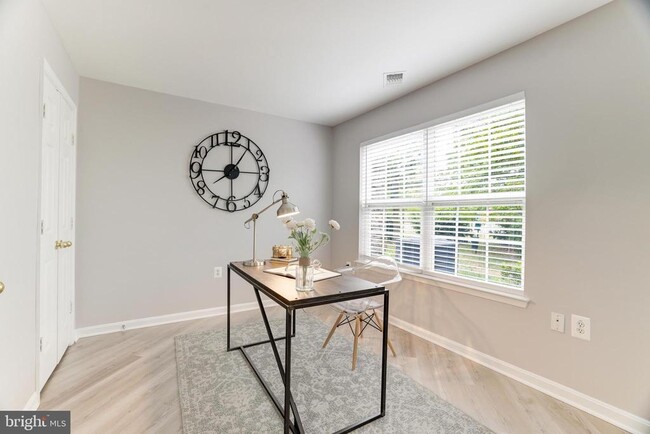 Foto del edificio - 21762 Bancroft Ct