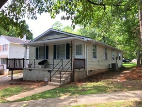 Building Photo - 735 Edwards St