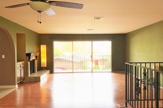 Building Photo - 2500 Sundown Dr