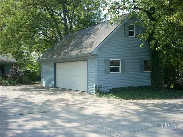 Building Photo - 10909 Illinois Rd