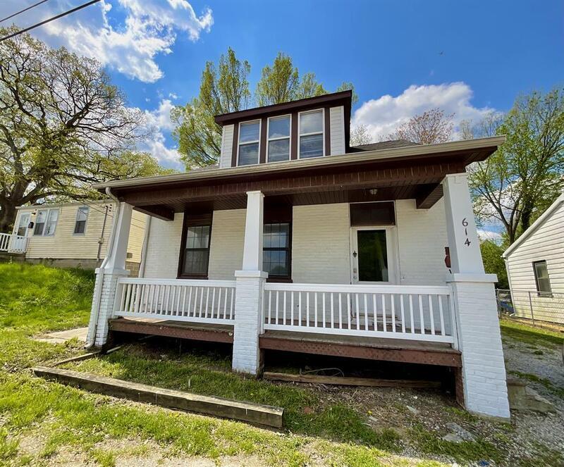 614 W Monroe St, Belleville, IL 62220 House Rental in Belleville, IL